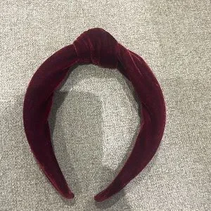 Lele Sadoughi Velvet Headband in Burgundy Lele Sadoughi Velvet Headband in Burgundy main image 2
